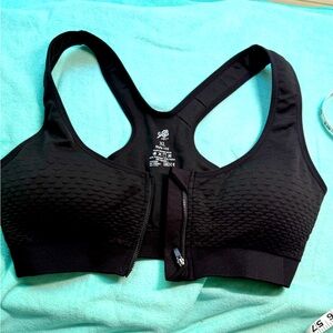 NWOT XL Black ZIP Front Sports Bra